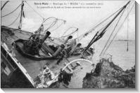 Saint-Malo (1905) Hilda wreck at low tide